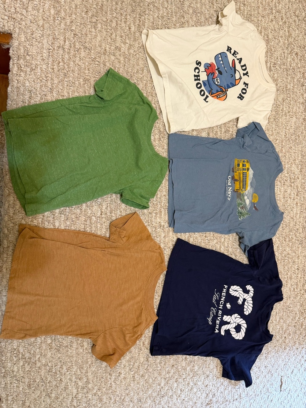 Lot of 21 Pieces - 4T Clothing - Picture 2 of 9